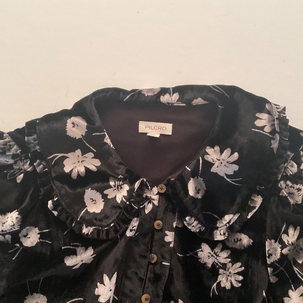 Pilcro Keira Velvet Blouse Sz M Black Floral Dark Romantic Victorian Boho Whimsi - Picture 10 of 13